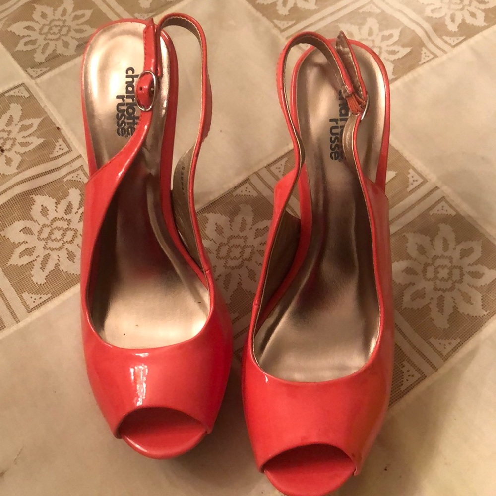 Women’s shoes